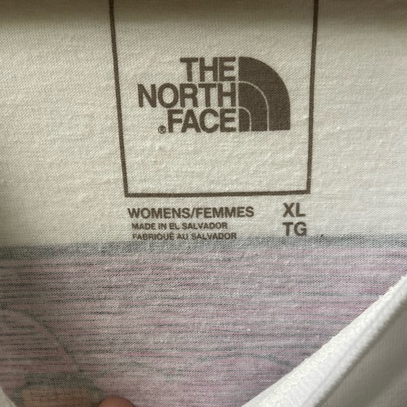 The North Face women’s  White T-Shirt - Picture 2 of 4
